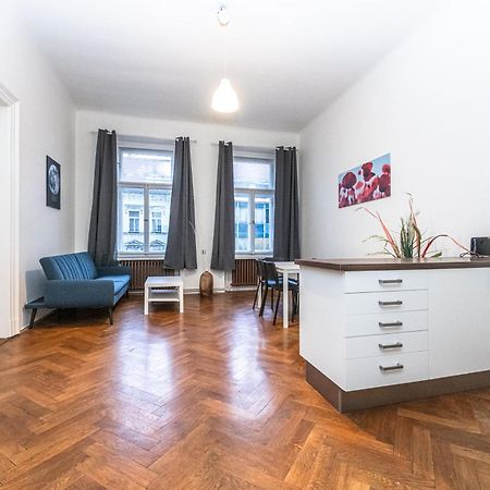 Legerova Apartments براغ المظهر الخارجي الصورة