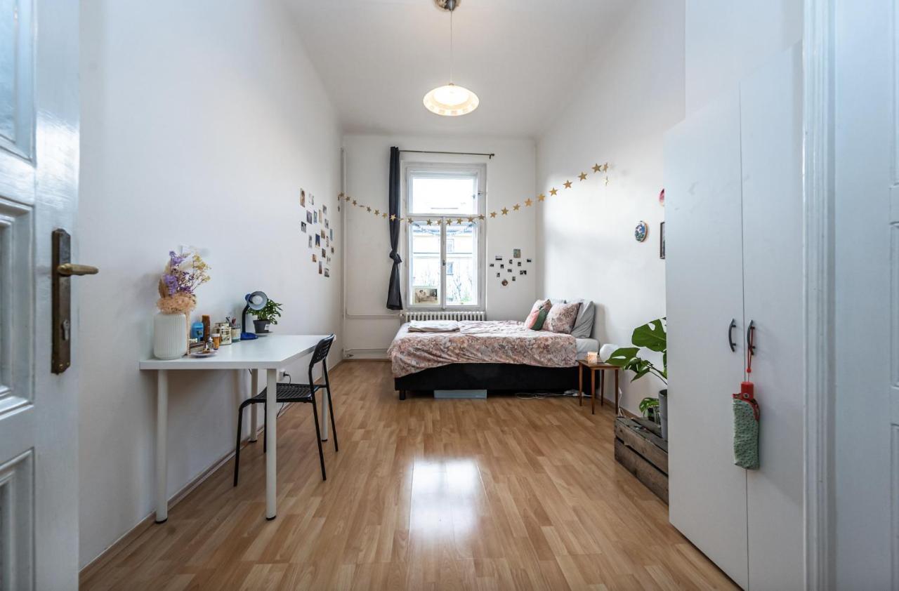 Legerova Apartments براغ المظهر الخارجي الصورة